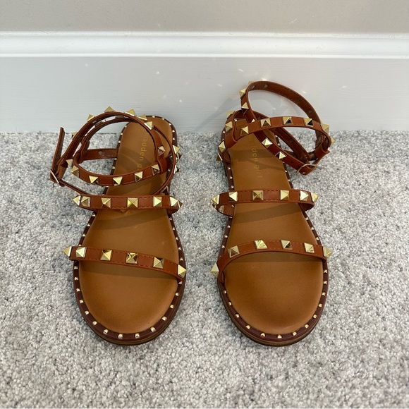 NWOB Steve Madden Madden Girl Studded Ankle Strap Gladiator Sandals - Picture 3 of 8